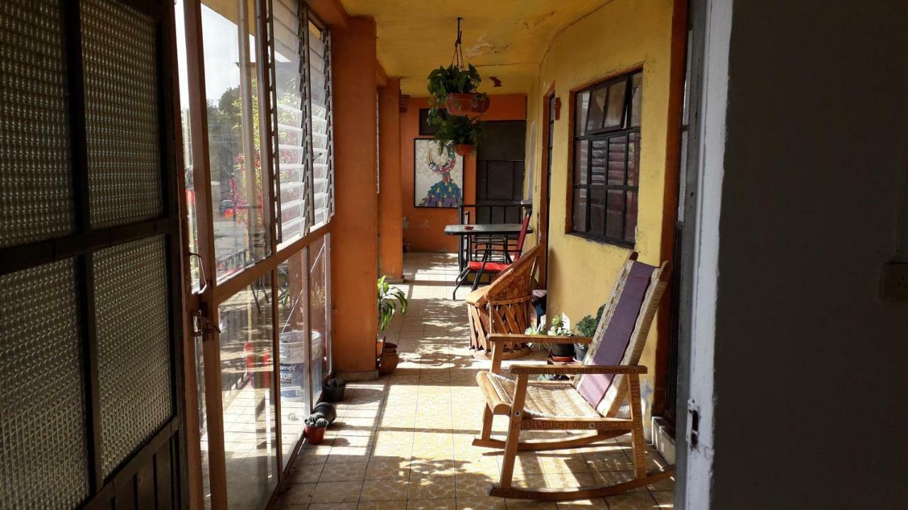 El Laberinto Hospedaje En Casa Morelia Exterior photo